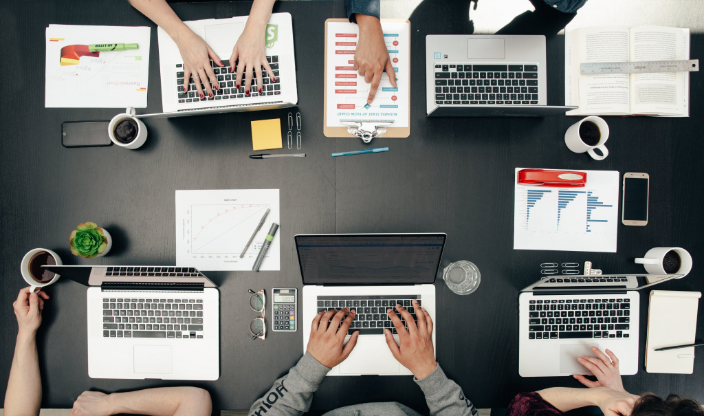 tech-meeting-flatlay.jpg